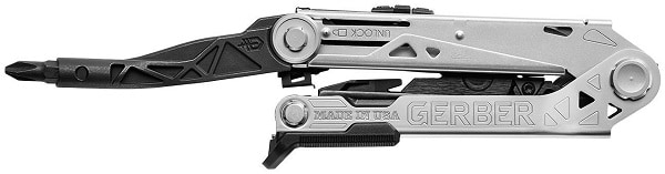 Leatherman vs Gerber Center Drive