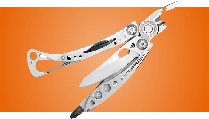 Leatherman Skeletool in stainless steel, opened with the pliers and blade out